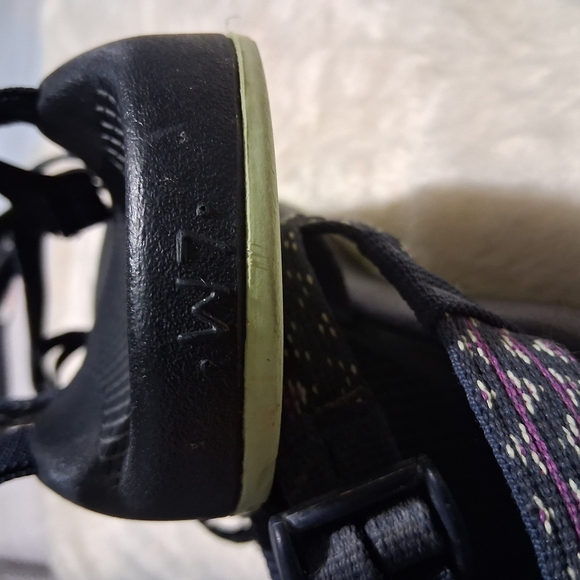Chaco Black and Purple Women's Sandals W7 - Picture 6 of 6